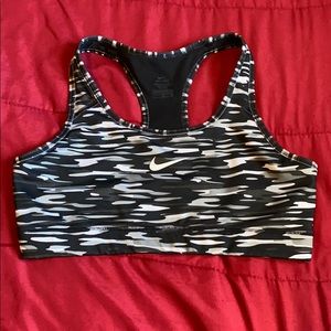 NWOT NIke Dri-Fit Sports Bra